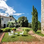 Castello Valenzino 3* Pierantonio
