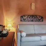 Castello Valenzino 3*