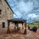 Castello Valenzino 3*