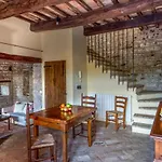 Castello Valenzino 3* Pierantonio