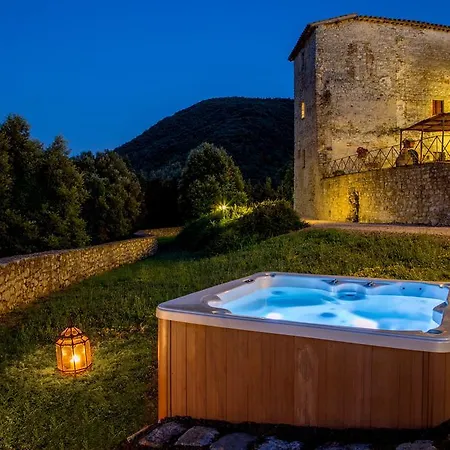 Appart hôtel Castello Valenzino Pierantonio