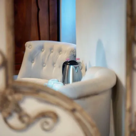 Castello Valenzino Apartmanhotel 3*