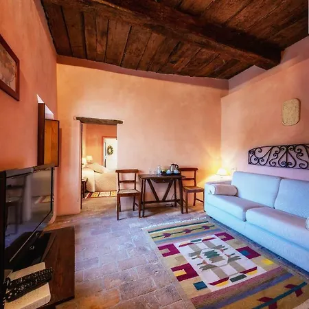 Castello Valenzino Aparthotel Pierantonio