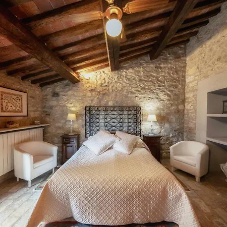 Apartahotel Castello Valenzino Pierantonio