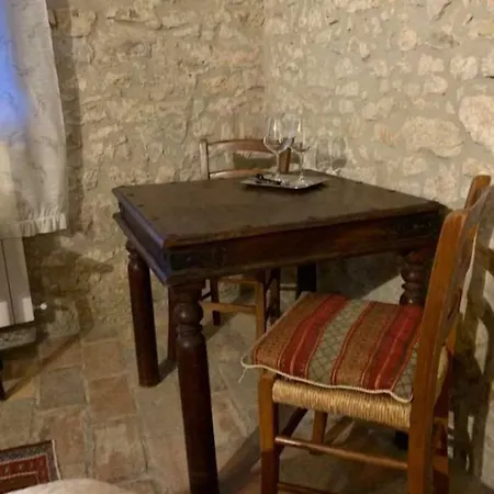 Castello Valenzino Apartahotel