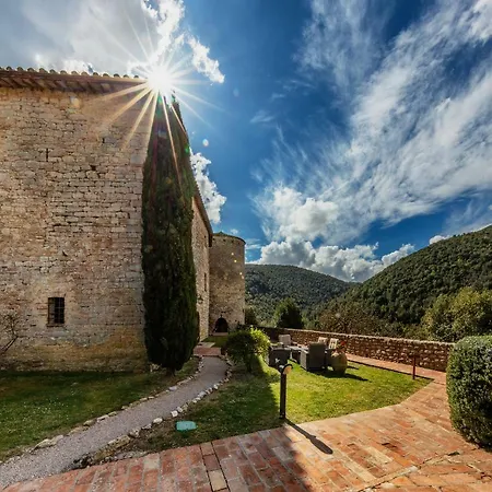 Castello Valenzino 3*