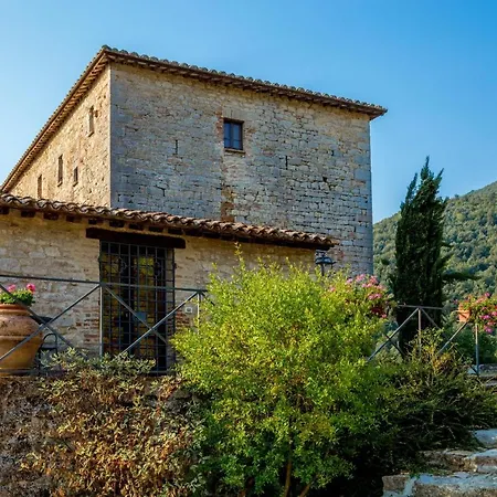 Castello Valenzino Aparthotel Pierantonio