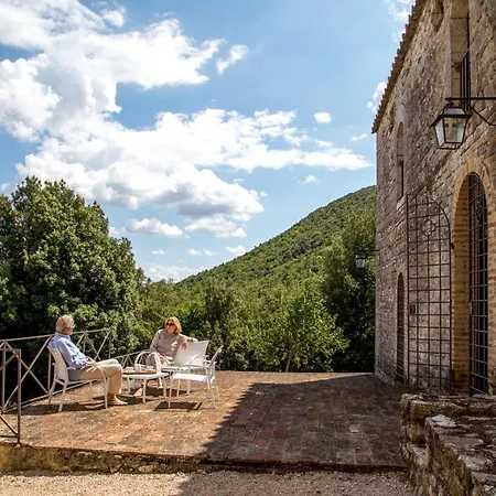 Castello Valenzino Apartahotel