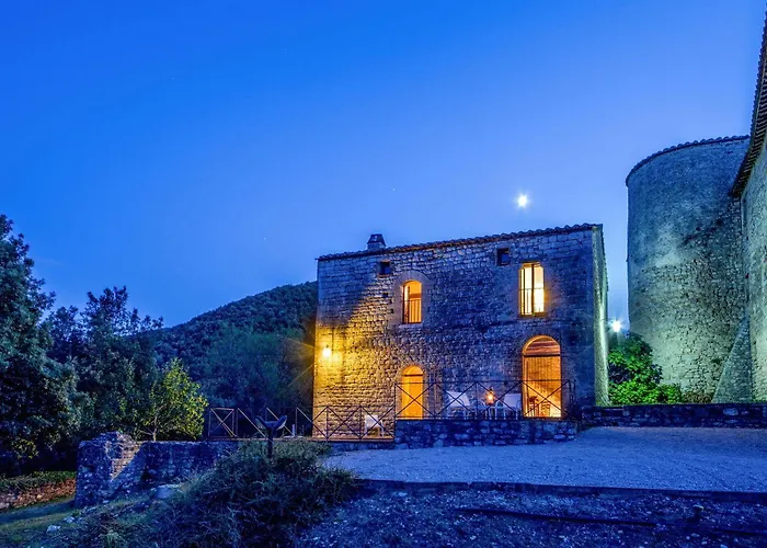 Castello Valenzino Aparthotel 3*