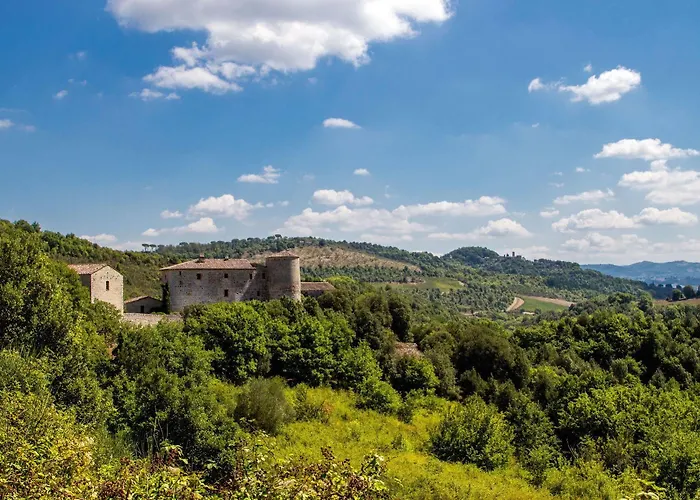 Castello Valenzino Aparthotel Pierantonio