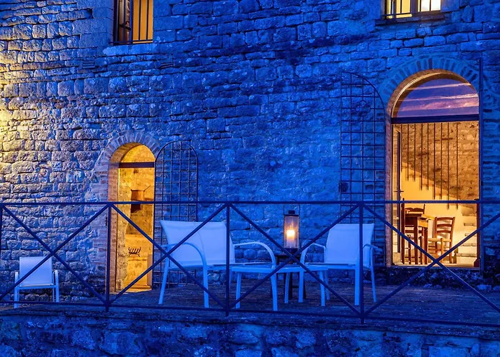 Castello Valenzino Aparthotel