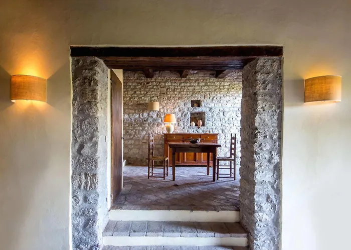 Castello Valenzino Aparthotel Pierantonio