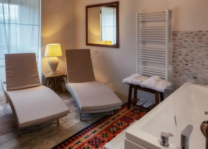 Castello Valenzino 3*