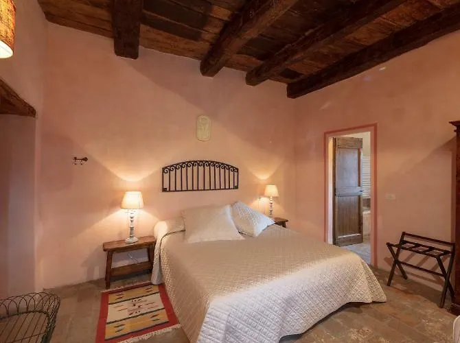 Castello Valenzino Aparthotel Pierantonio