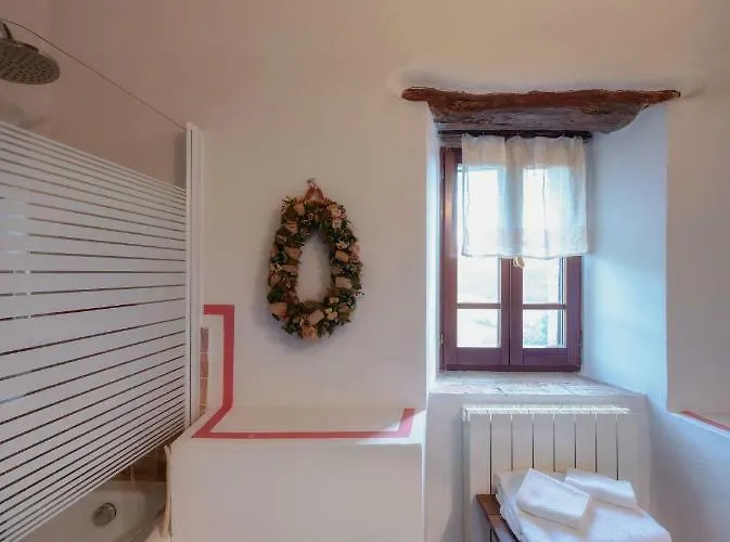 Castello Valenzino Aparthotel