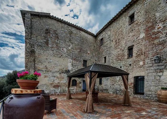 Aparthotel Castello Valenzino 3*