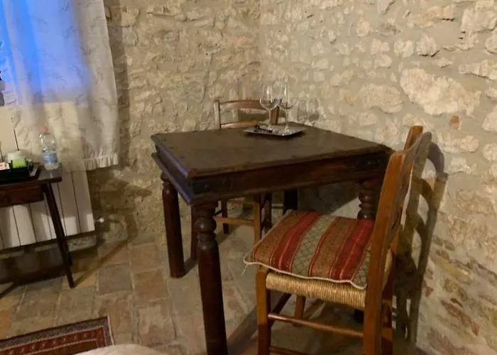 Castello Valenzino Aparthotel