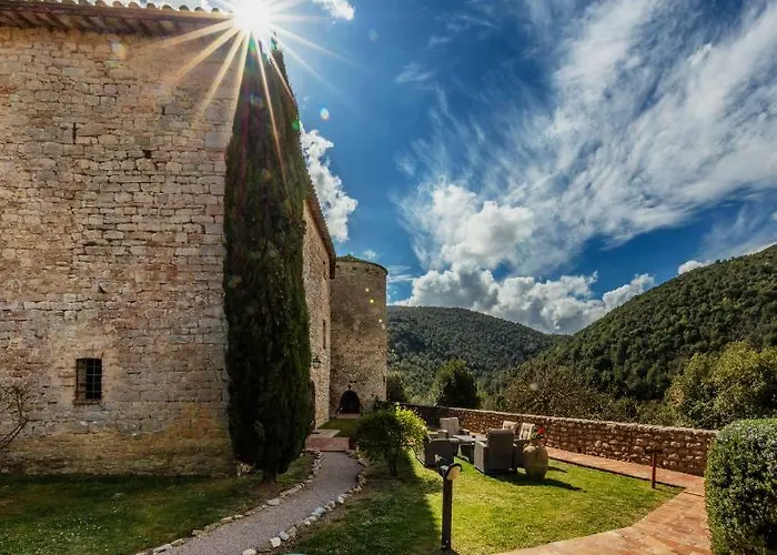 Castello Valenzino 3*