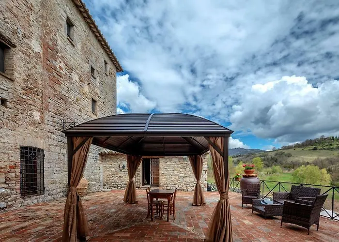 Castello Valenzino 3*