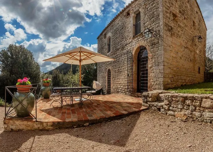 Aparthotel Castello Valenzino 3*