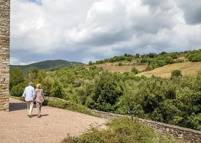 Aparthotel Castello Valenzino 3*